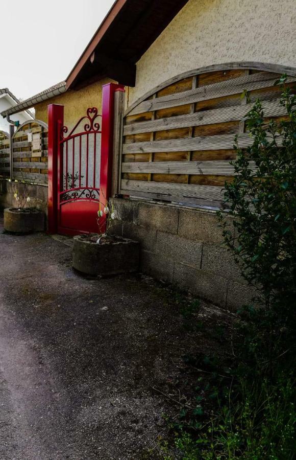 Chticabane Taintrux Exteriér fotografie